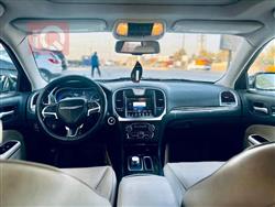 کرایسلەر 300